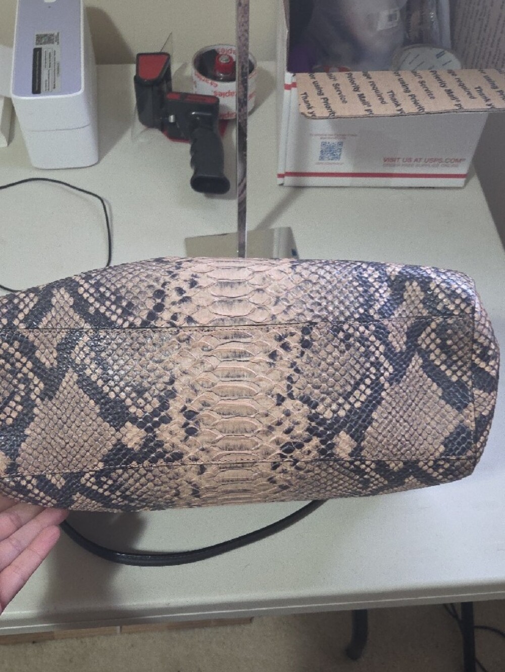 Coach Limited Edition Madison Pinnacle With Kisslock Beige & Black - Picture 9 of 11